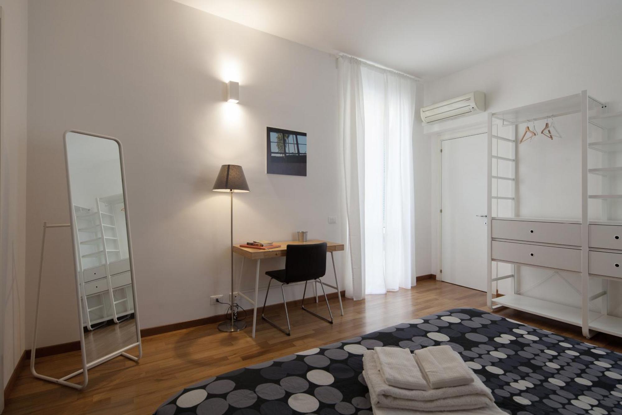 Cv5 - La Spezia City Center - Wide Modern Apartment Walking Distance To The Station To Cinque Terre - Big Terrace On The Roofs Luaran gambar